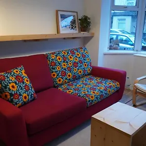 Portallo Peace: A Sanctuary In The City. Holiday home