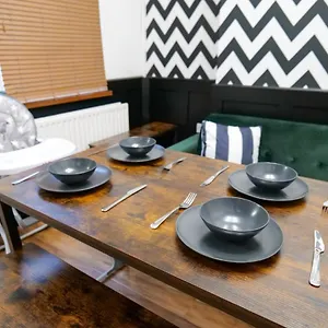 Broadway Belfast! Location! Sleeps 6! Apartment